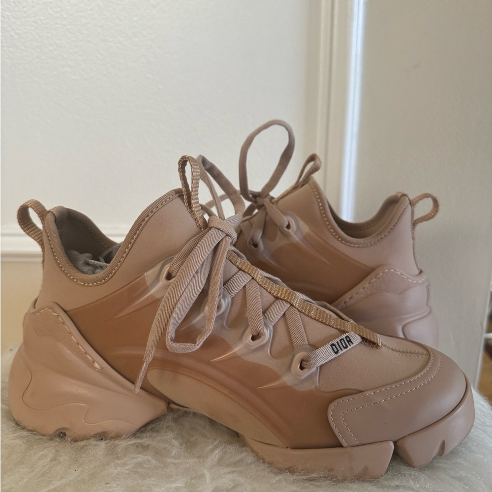 DIOR D-Connect Sneakers